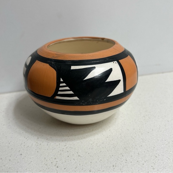 Betty Selby 507 Small Vase Pueblo Pottery USA - Picture 3 of 6